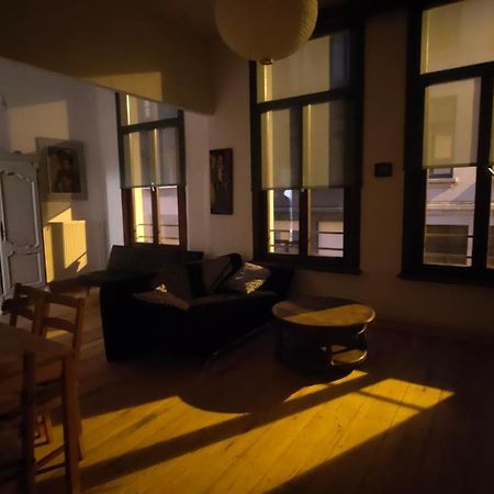 mooie condo in Antwerpen Esterno foto