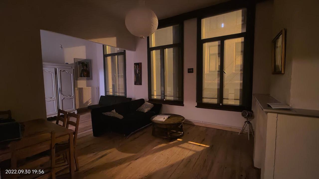 mooie condo in Antwerpen Esterno foto