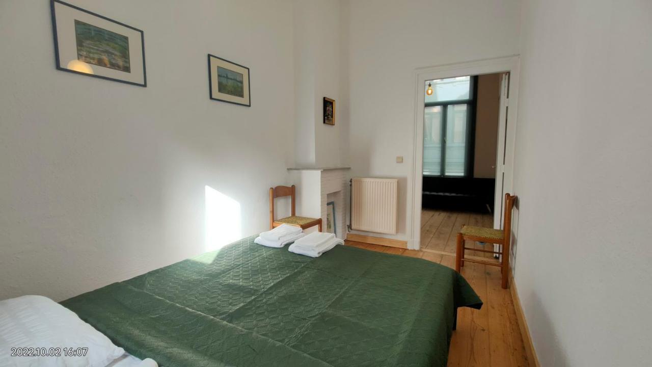 mooie condo in Antwerpen Esterno foto