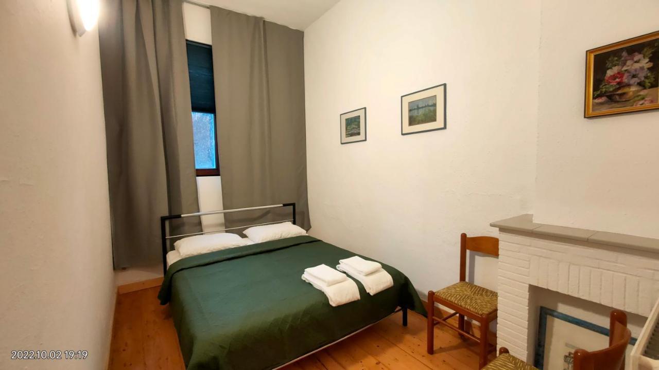 mooie condo in Antwerpen Esterno foto